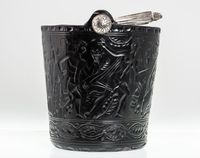 Glass bucket with Thiasus