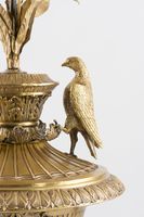 Rose ouro montada em pedestal