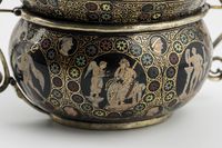 Vaso di vetro purpureo con scene mitologiche