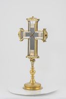 女帝イレーヌ・ドウカイナの聖なる十字架の聖遺物箱