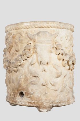 Cylindrical cinerary urn