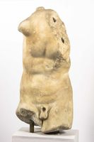 Torso masculino (fragmento de Eros amarrando seu arco)