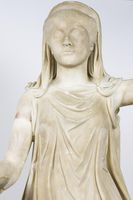 女性像